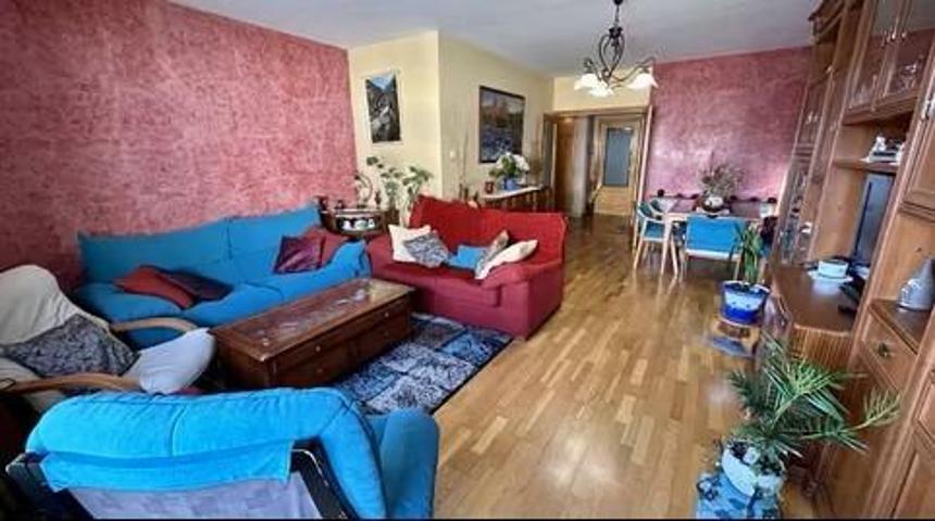 Piso en venta en Plasencia, Carrefour photo 0