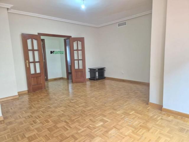 Piso en venta en Badajoz, Centro - Corte Ingles photo 0