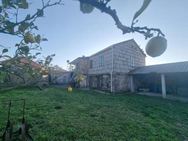 Chalet en venta en Meaño, Salnés photo 0