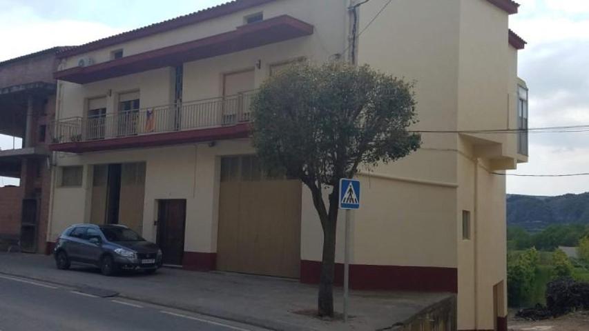 Casa en venta en Ivars de Noguera, Ivars De Noguera photo 0