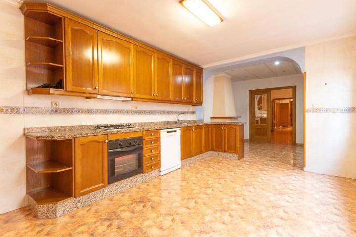 Casa en venta en San Vicente del Raspeig, Centro photo 0