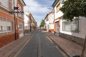 Bungalow en venta en Armilla, Colegio Tierno Galván photo 0