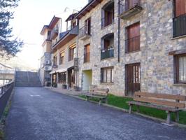 Aticos en venta en Broto photo 0