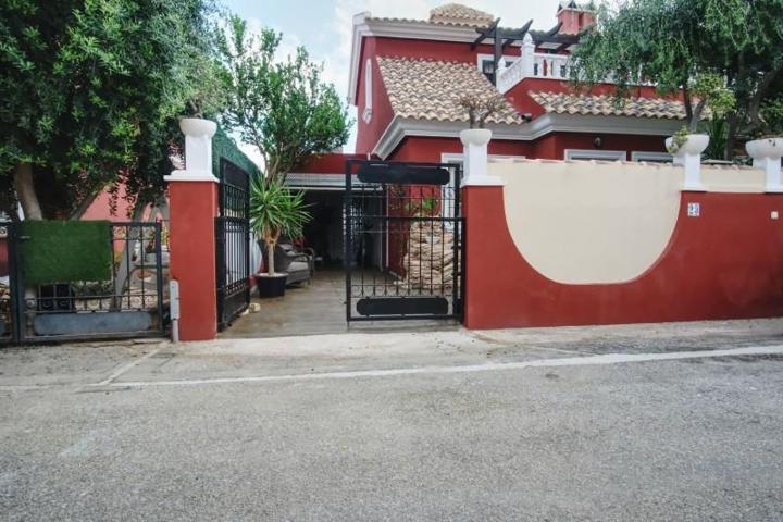 Bungalow en venta en Orihuela Costa, PAU 8 photo 0