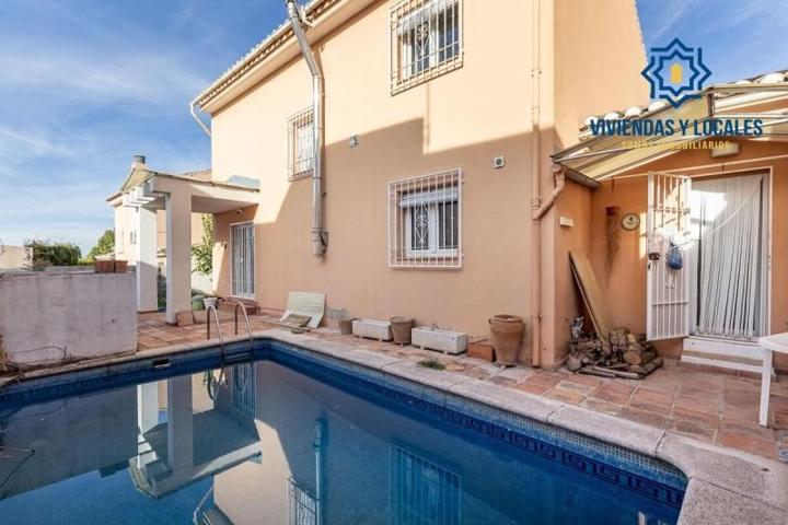 Casa en venta en Jun, Vega de granada zona noroeste photo 0