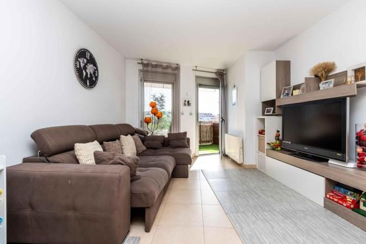 Piso en venta en Rubí, Rubi photo 0