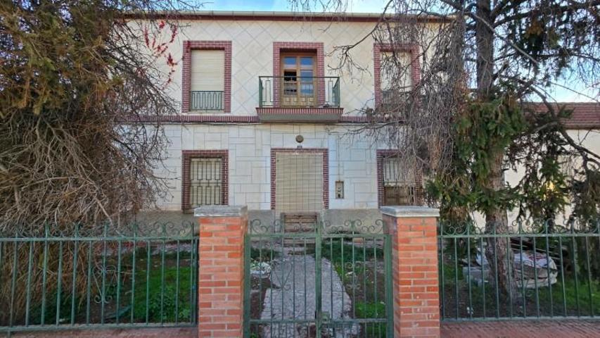 Casa en venta en Cúllar Vega, Vega de granada zona noroeste photo 0
