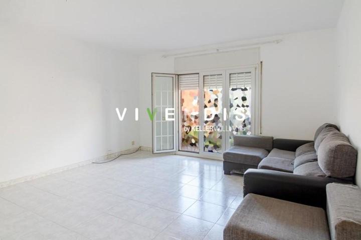 Piso en venta en Sant Andreu de la Barca, La Solana photo 0