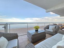 Apartamento en venta en Tavernes de la Valldigna, Primera linea de playa tavernes photo 0