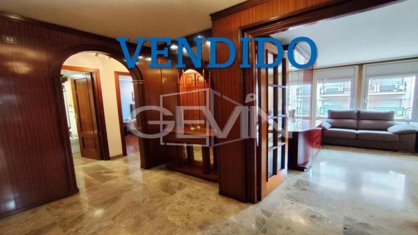 Piso en venta en La Llagosta, CENTRO photo 0