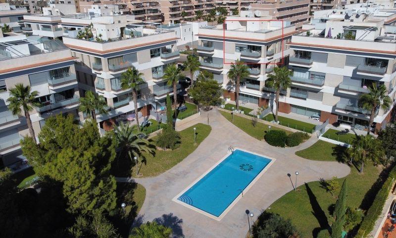 Apartamento en venta en Orihuela Costa, Los Dolses photo 0