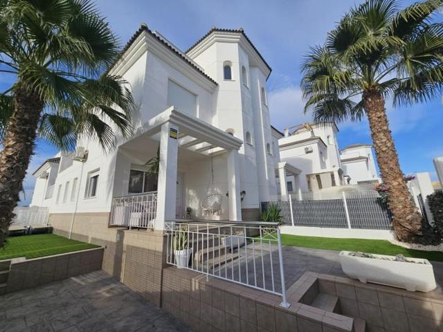 Bungalow en venta en San Fulgencio, La marina photo 0