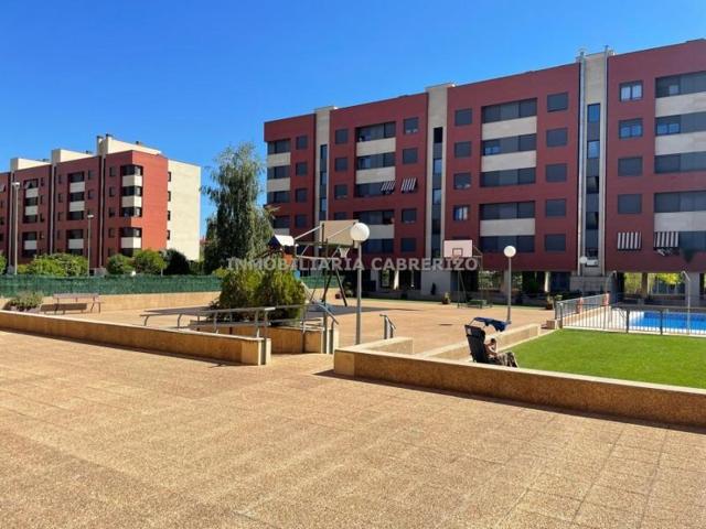 Apartamento en venta en Logroño, La Cava photo 0