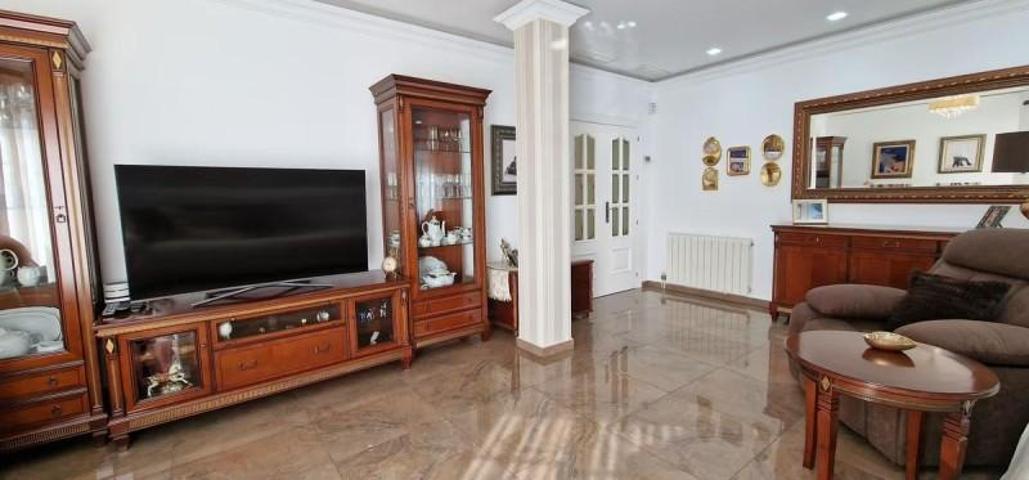 Chalet en venta en Totana, Totana centro photo 0