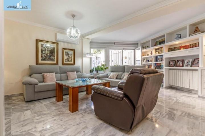 Piso en venta en Granada, Villarejo photo 0