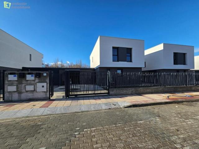 Bungalow en venta en Sotragero, Castilla y leon photo 0