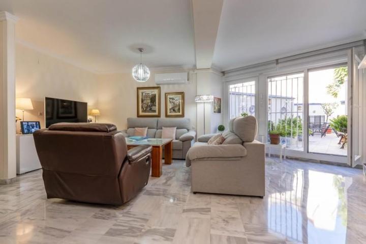 Piso en venta en Granada, Villarejo photo 0