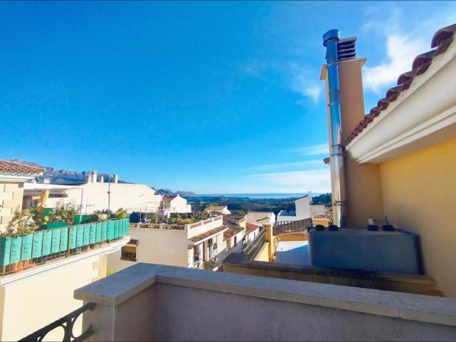 Casa en venta en La Nucia, Centro photo 0