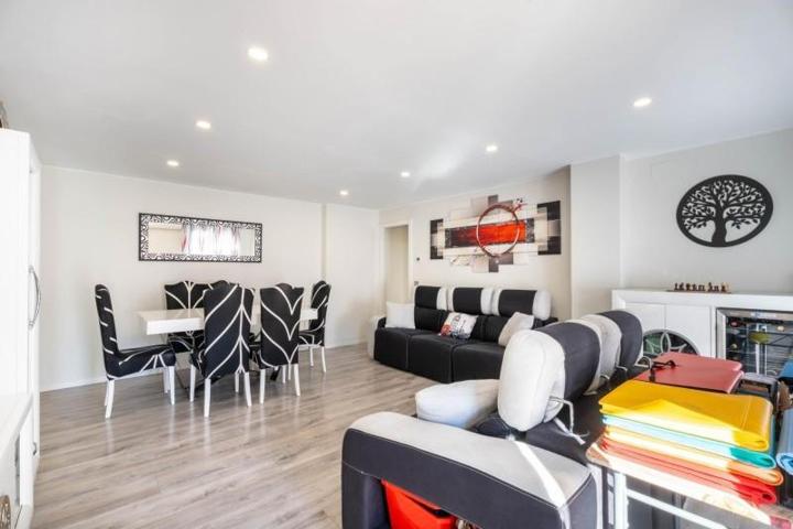 Piso en venta en Terrassa, Cementiri Vell photo 0