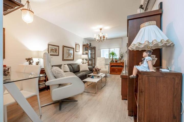 Piso en venta en Granada, Arabial photo 0