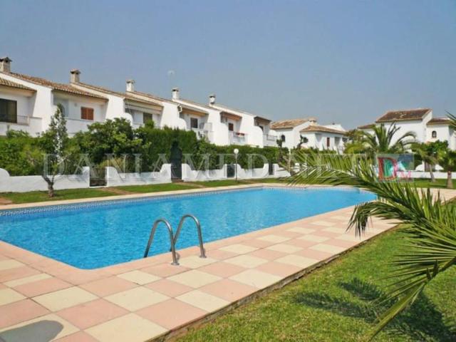 Adosada en venta en Denia, Deveses Playa photo 0