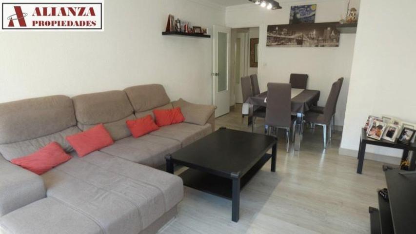 Piso en venta en Málaga photo 0