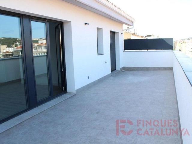 Piso en venta en Girona photo 0