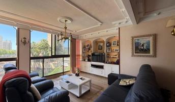 Apartamento en venta en Benidorm, Avenida del Mediterraneo photo 0