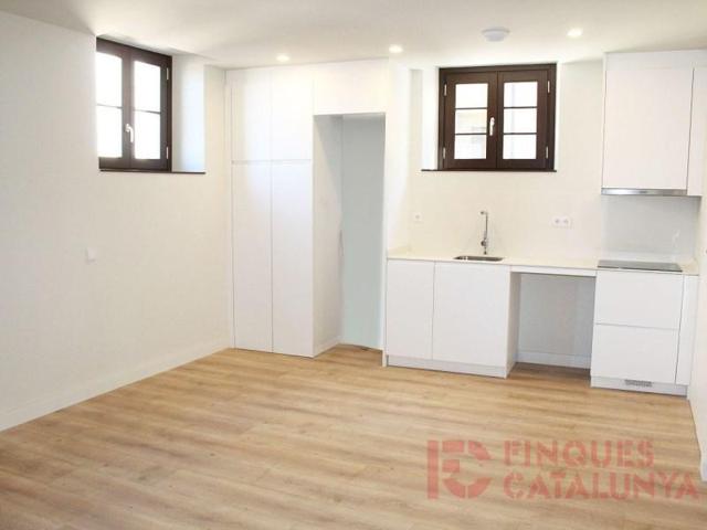 Duplex en venta en Girona photo 0