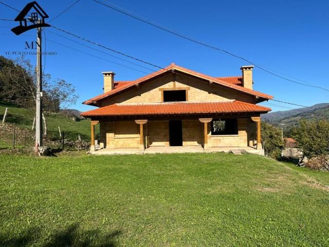 Casa con terreno en venta en Villacarriedo, Santibanez 1 photo 0