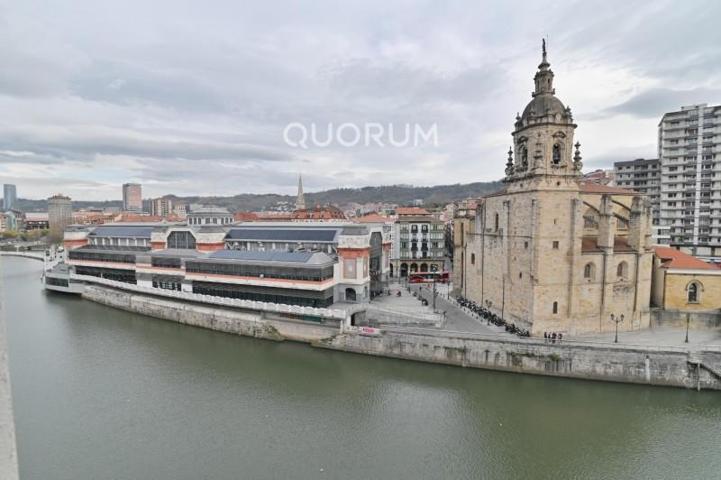 Piso en venta en Bilbao, Bilbao la Vieja photo 0
