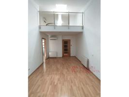 Piso en venta en Girona photo 0