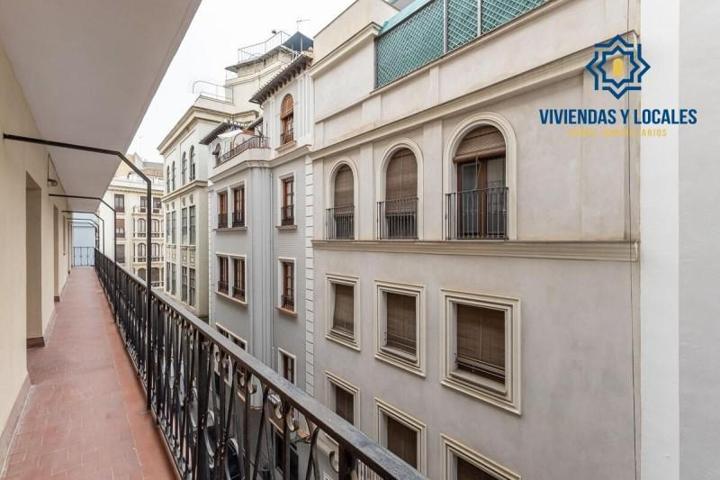 Piso en venta en Granada, Albaycin photo 0