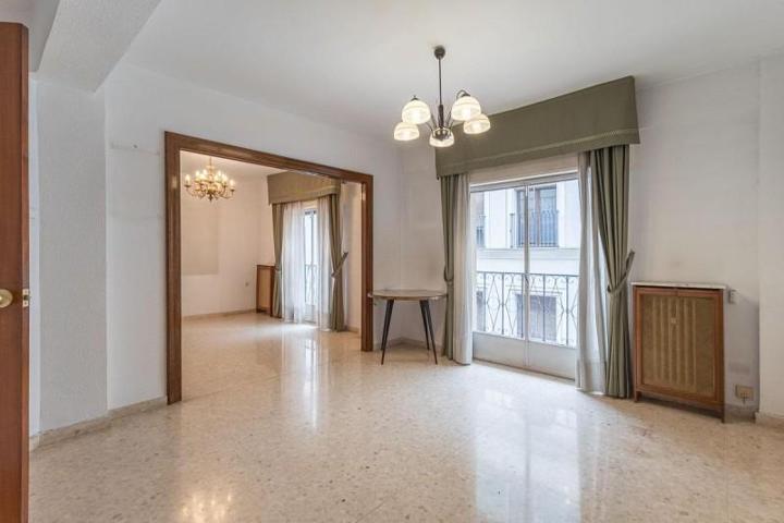 Piso en venta en Granada, Albaycin photo 0