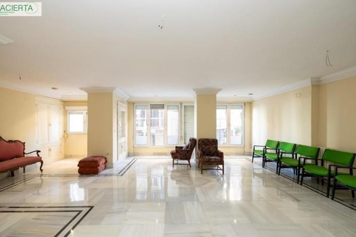 Piso en venta en Granada, Las flores photo 0