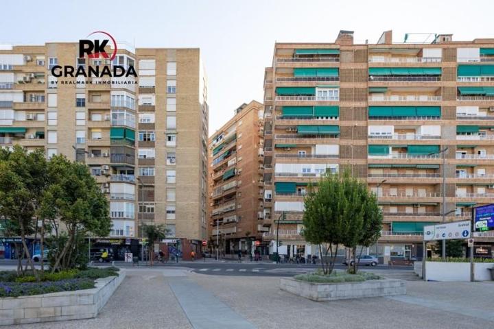 Piso en venta en Granada, Las flores photo 0