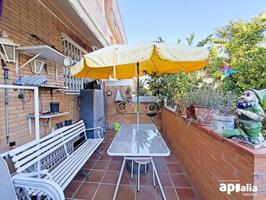 Adosada en venta en Sabadell, Vallehermoso photo 0