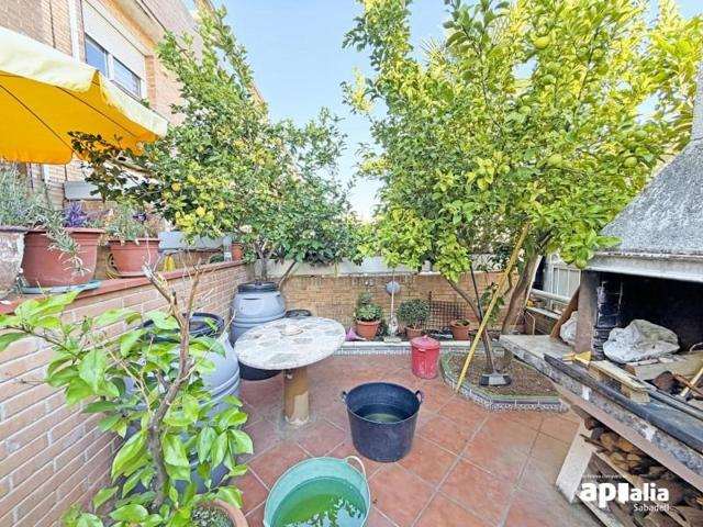 Adosada en venta en Sabadell, Vallehermoso photo 0