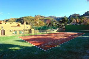 Local comercial en venta en Turre photo 0