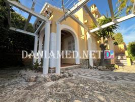 Chalet en venta en Denia, Deveses Playa photo 0