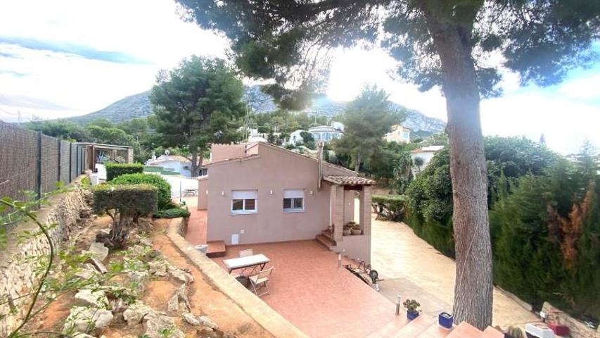 Chalet en venta en Denia, Zona Montgó photo 0