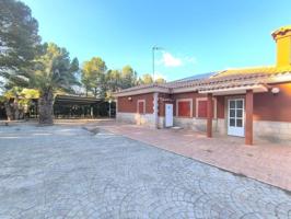 Chalet en venta en Yecla, Ayuntamiento photo 0