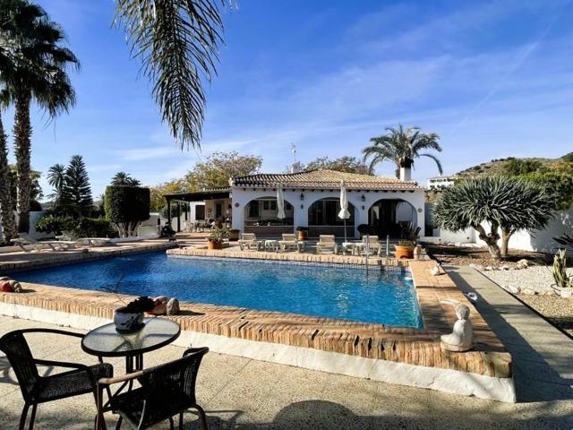 Chalet en venta en Cuevas del Almanzora photo 0