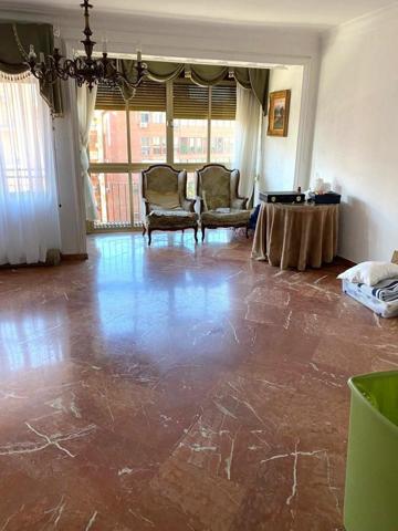 Piso en venta en Sevilla, Arenal - Museo - Tetuán photo 0