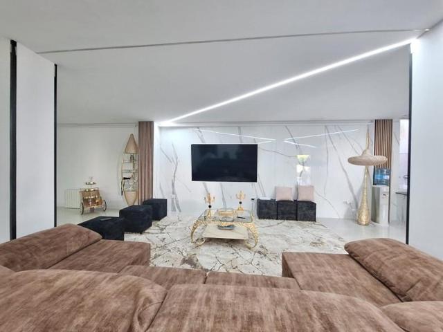 Casa en venta en Puig, El Puig photo 0