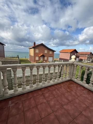 Chalet en venta en Bareyo, Ajo (Bareyo) photo 0