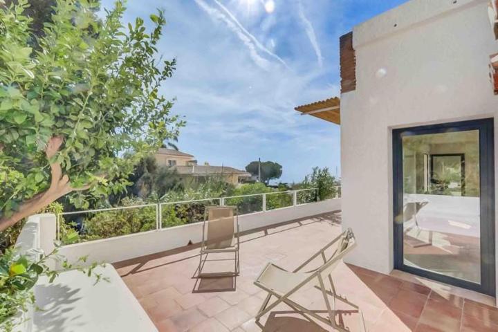 Apartamento en venta en Benalmádena, Capellania-Higueron photo 0