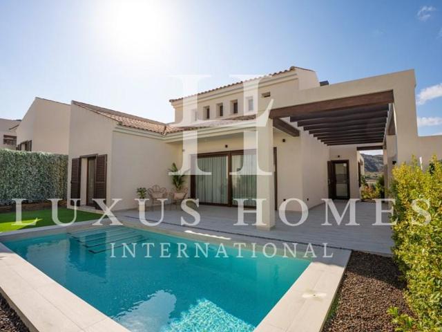 Chalet en venta en Algorfa photo 0