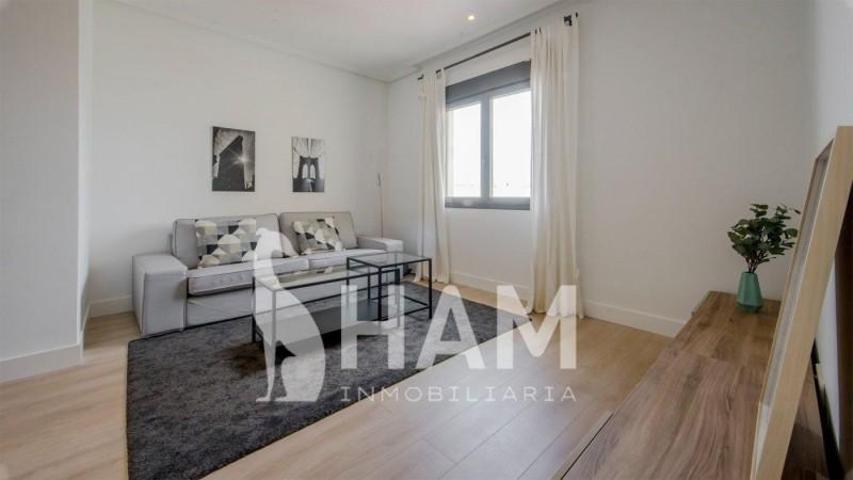 Piso en venta en Madrid, Pinar del Rey photo 0