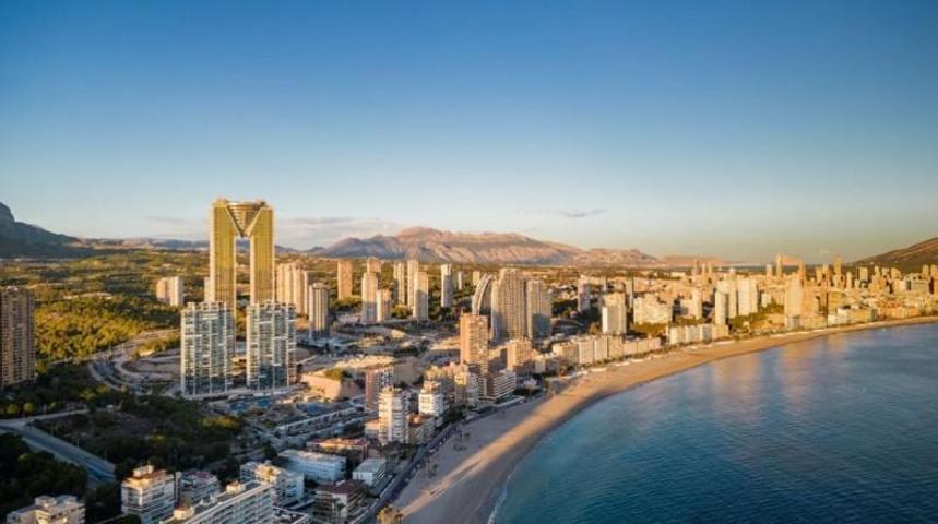 Apartamento en venta en Benidorm, Playa de Poniente photo 0